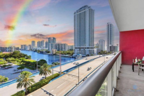Spectacular Balcony - Near Beach - Gym - Pool
